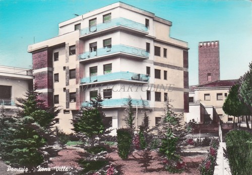 Pomezia zona ville - -,